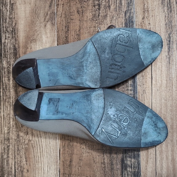 Thierry Rabotin Leather Trim Ponte Mid Heel Slip On Pumps Lace Up Size 8.0 Olive - Picture 9 of 11